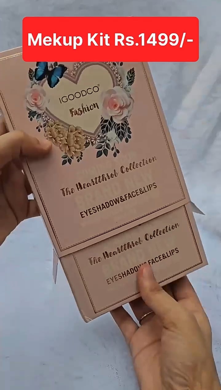 women makeup kit