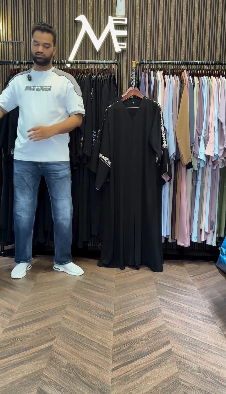 get 3 abaya with scauf